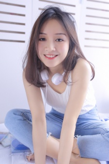 娇小XXXXBXBⅨ中国XX